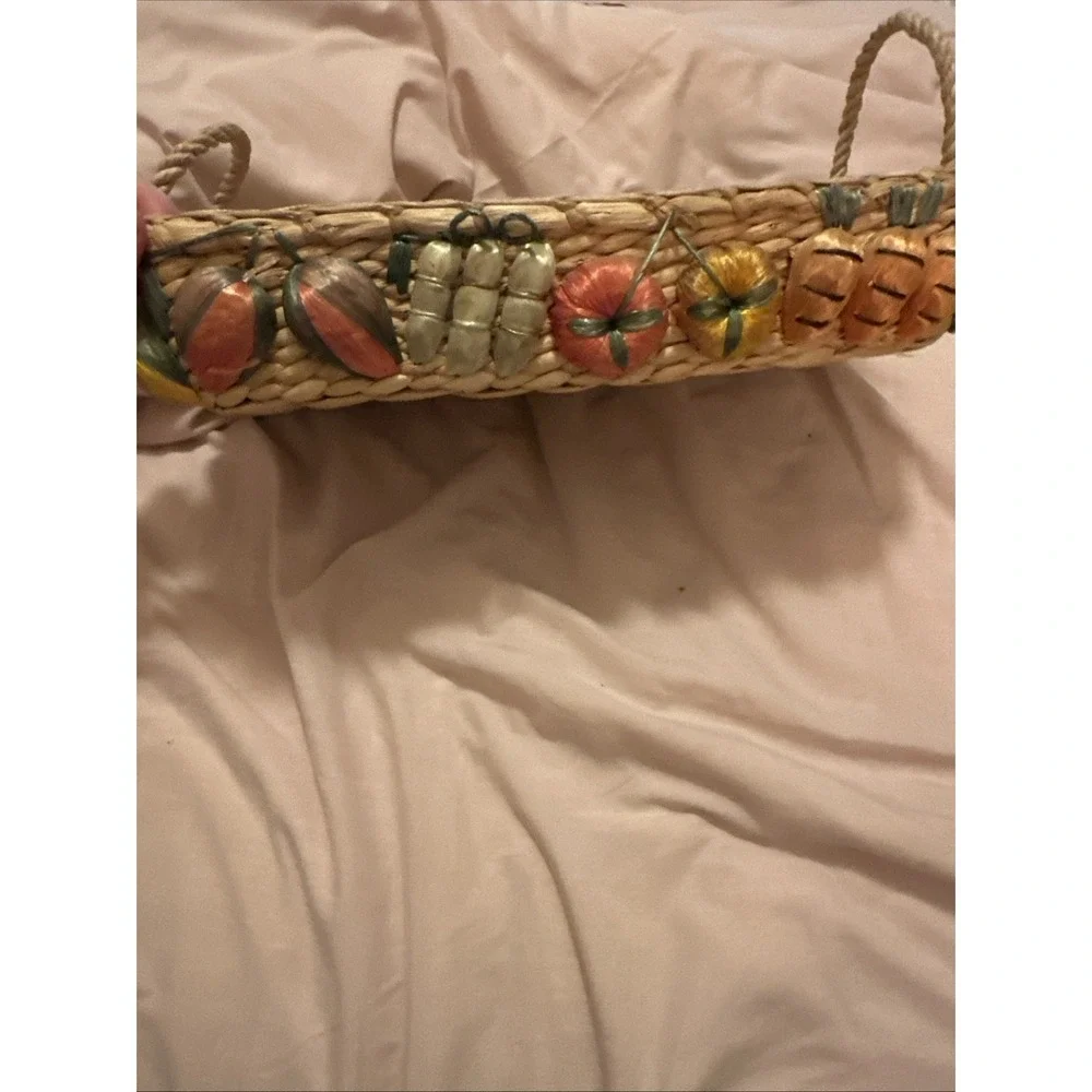 VTG 9x13 Raffia Casserole Dish Carrier Basket w Handles &  Raised Veggies